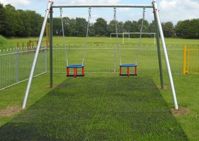 rubber grass mats under baby swings